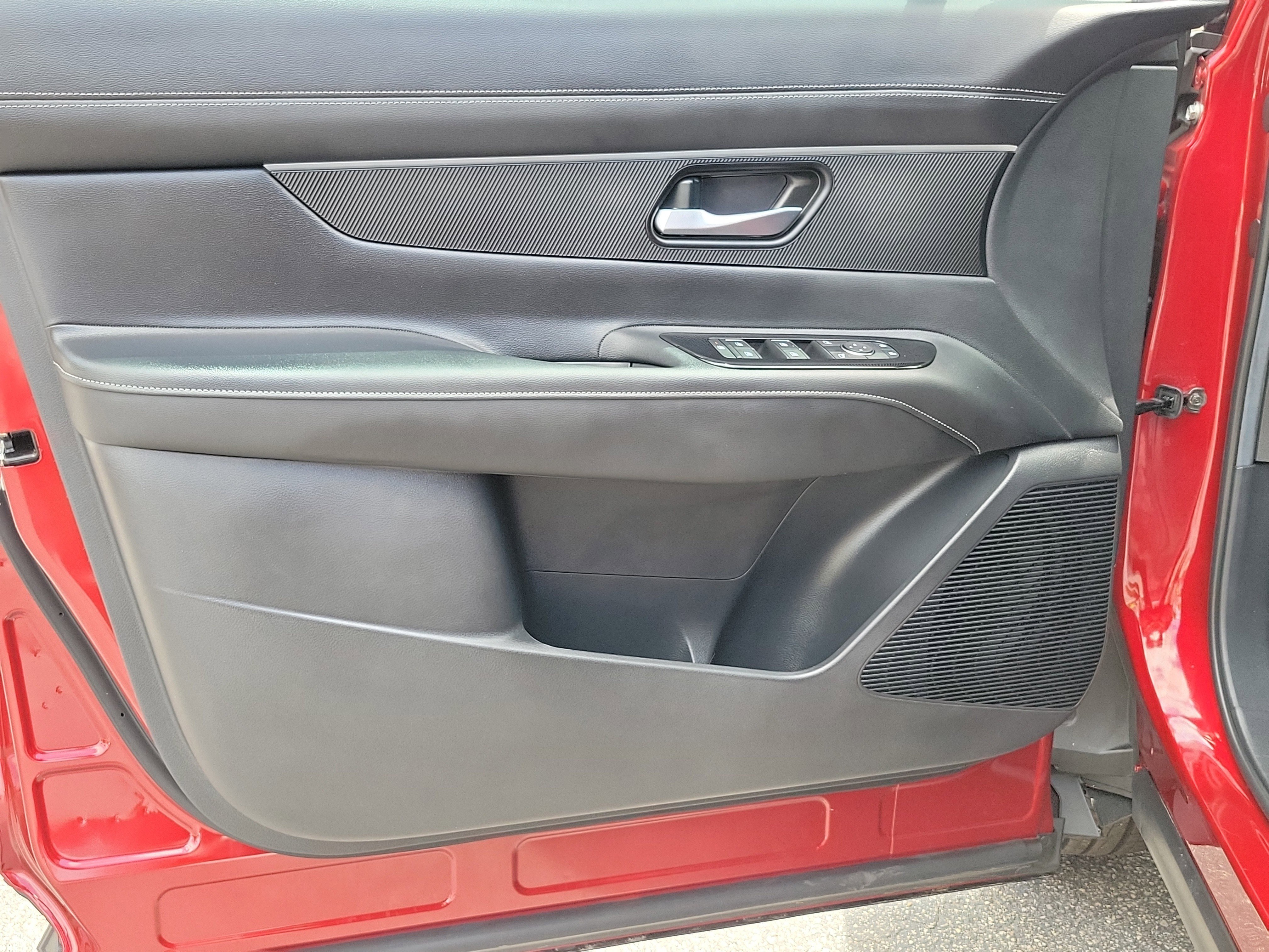 Certified 2025 Nissan Murano SV AWD/4WD image 17