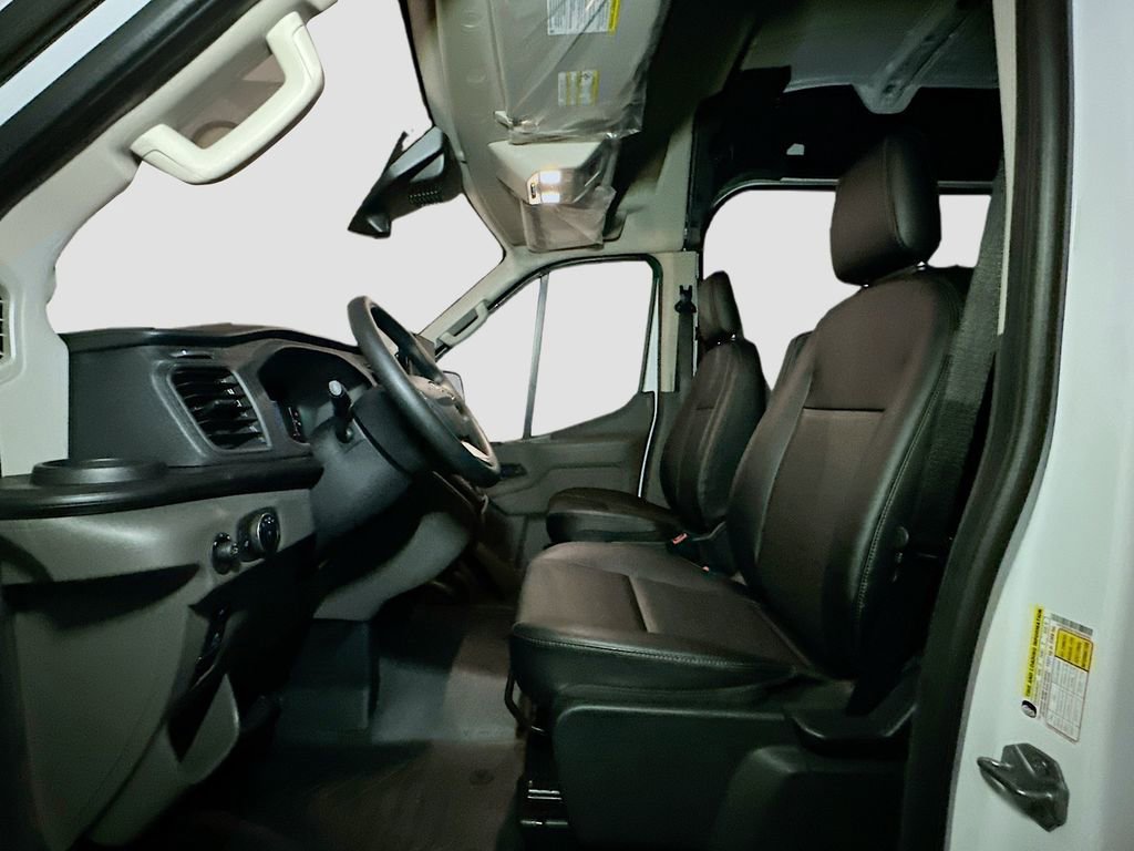 New 2026 Ford Transit 250 148 High Roof Extended w/ Load Area Protection Package RWD image 14
