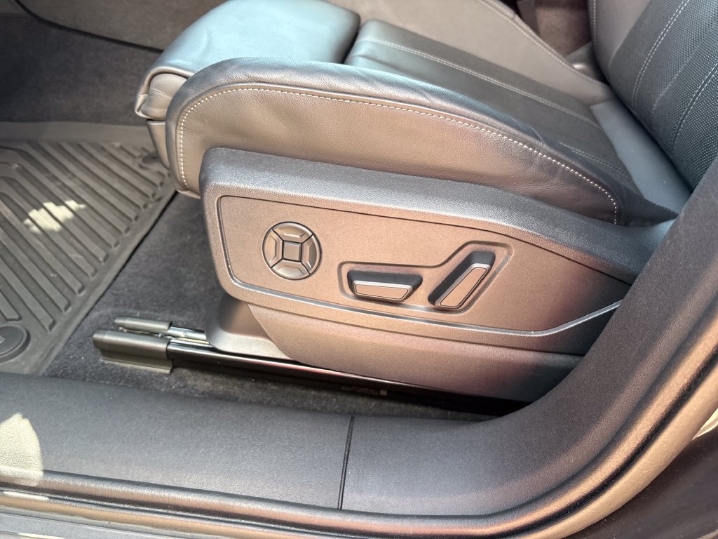 Used 2025 Audi Q5 Premium Plus AWD/4WD image 38