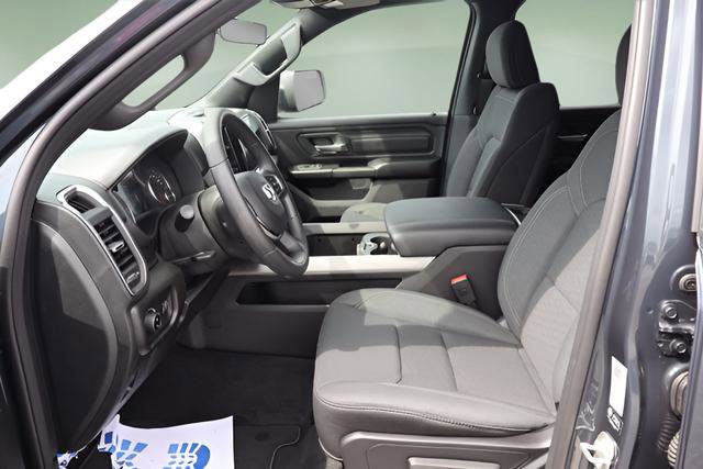 New 2026 RAM 1500 Express AWD/4WD image 15
