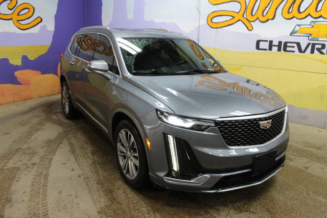 Used 2020 Cadillac XT6 Premium Luxury AWD/4WD image 2