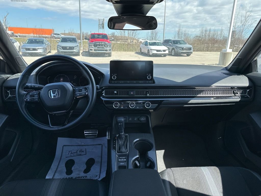 Used 2025 Honda Civic Sport image 17