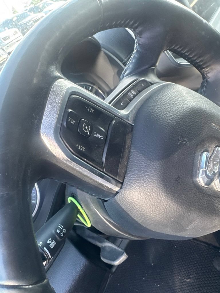Used 2019 RAM 1500 Laramie AWD/4WD image 16