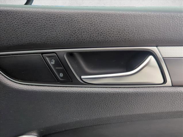 Used 2017 Volkswagen Passat 1.8T R-Line image 22