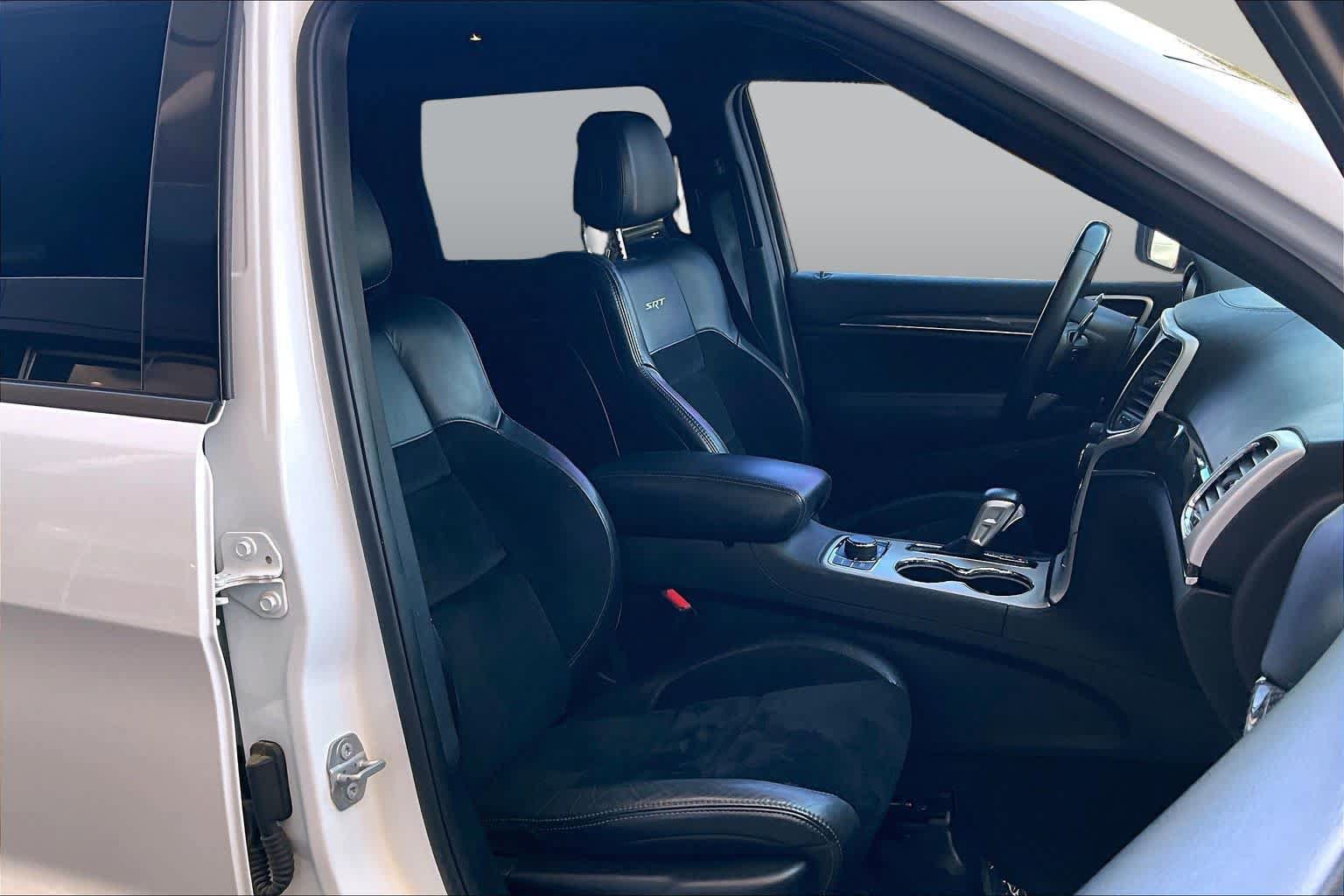 Used 2018 Jeep Grand Cherokee SRT AWD/4WD image 9