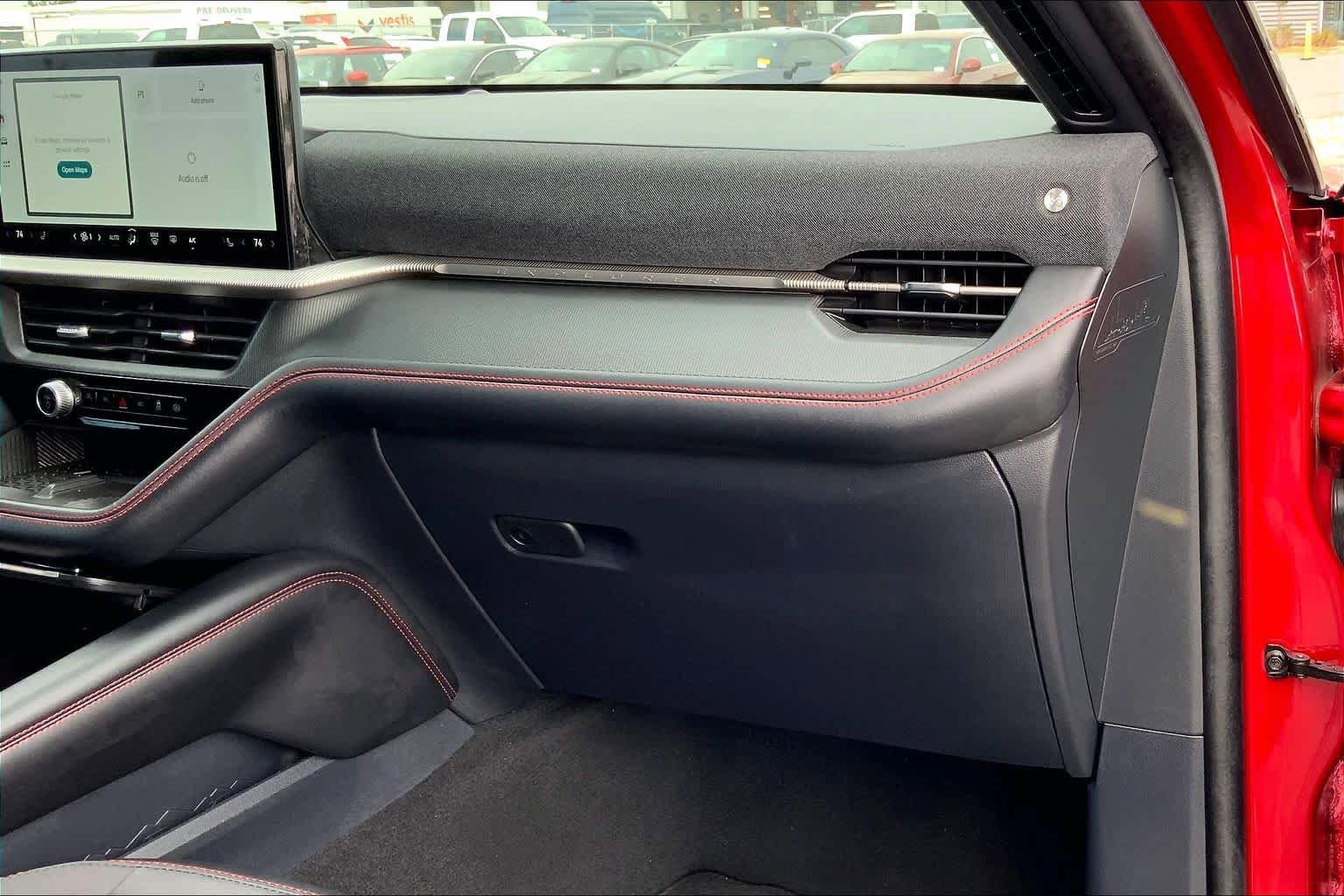 Certified 2025 Ford Explorer ST-Line w/ Premium Package image 18