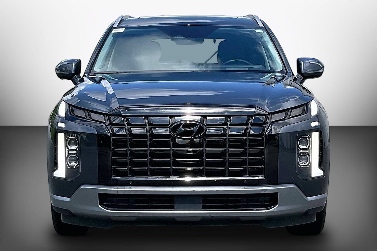 Used 2024 Hyundai Palisade Limited AWD/4WD image 3