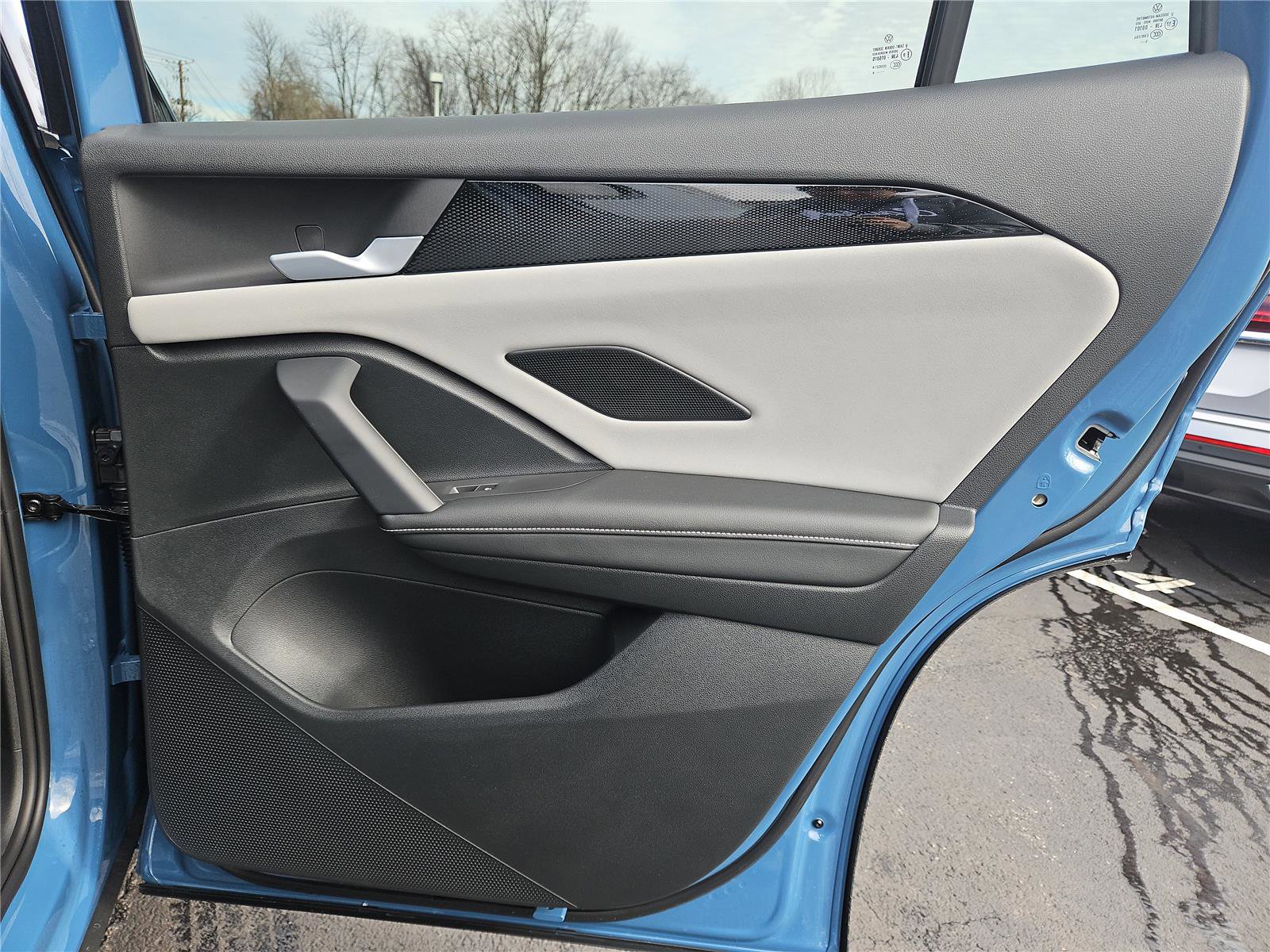 New 2026 Volkswagen Tiguan SE R-Line image 30