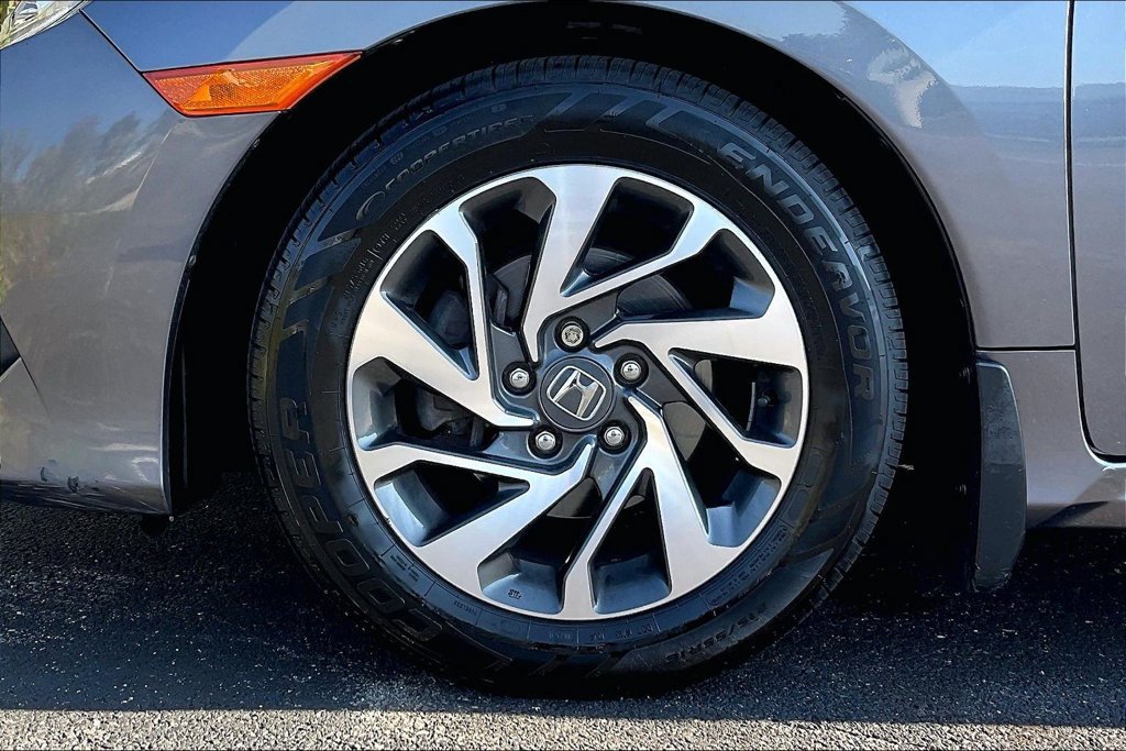 Used 2017 Honda Civic EX image 9