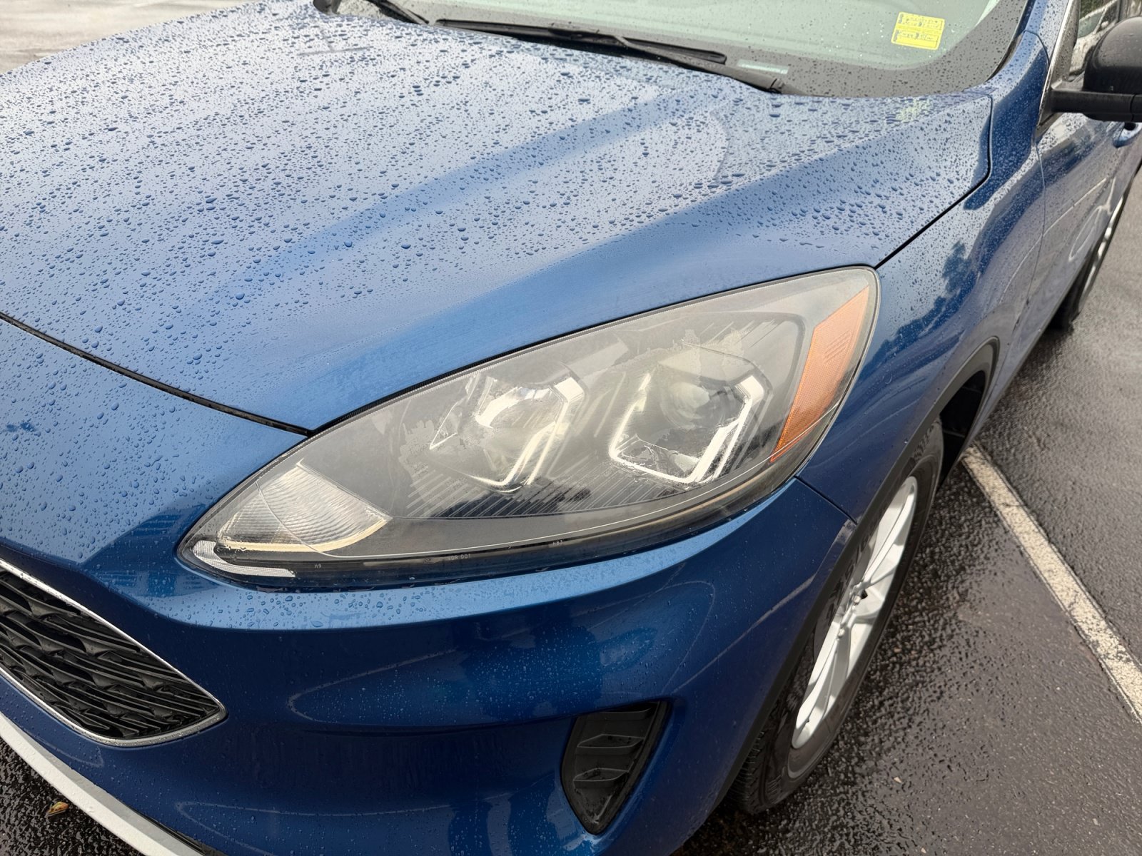 Used 2022 Ford Escape SE w/ Convenience Package FWD image 9