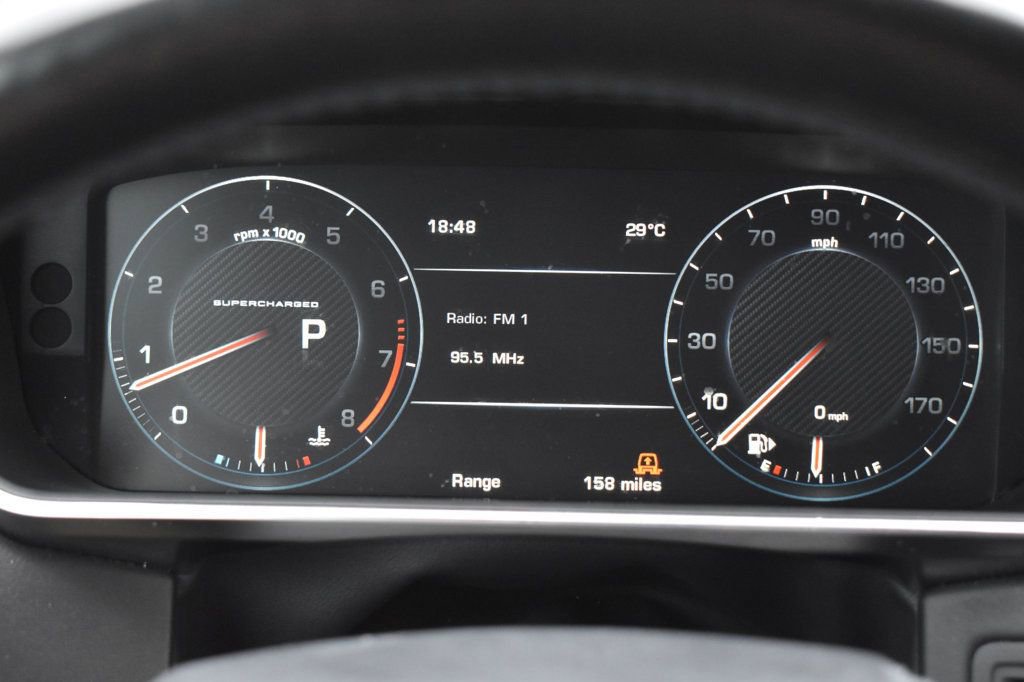 Used 2016 Land Rover Range Rover Long Wheelbase Supercharged image 28