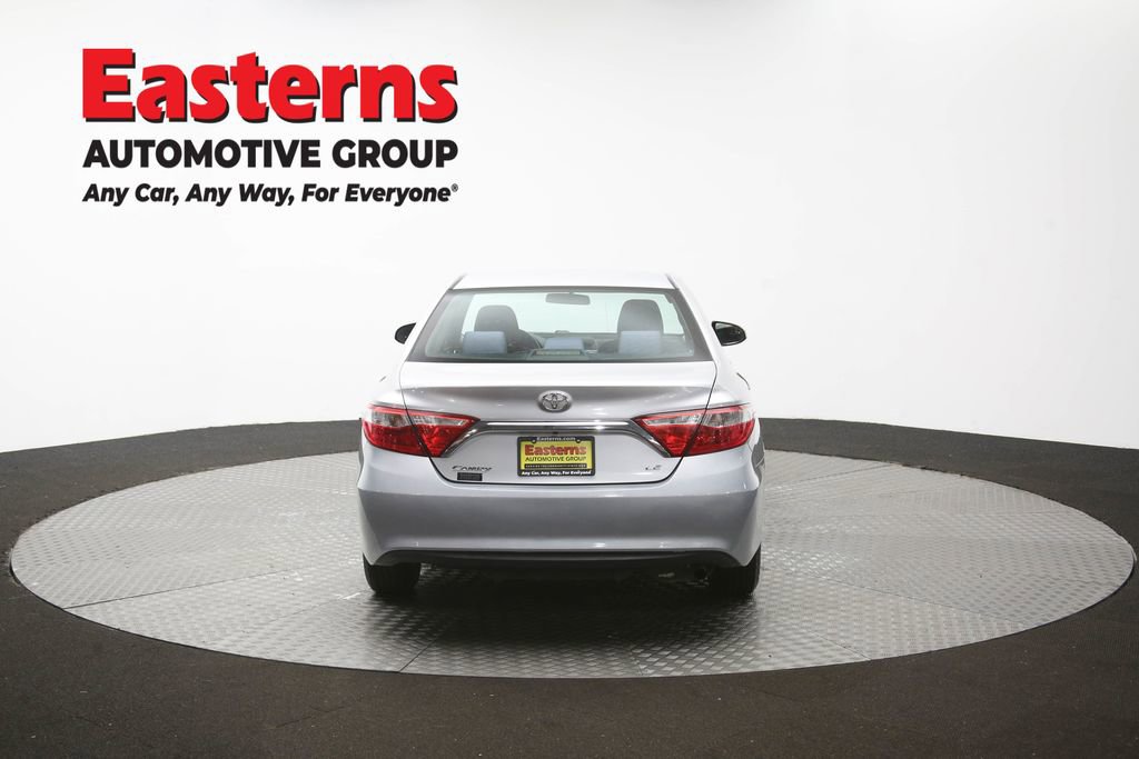 Used 2017 Toyota Camry LE FWD image 35