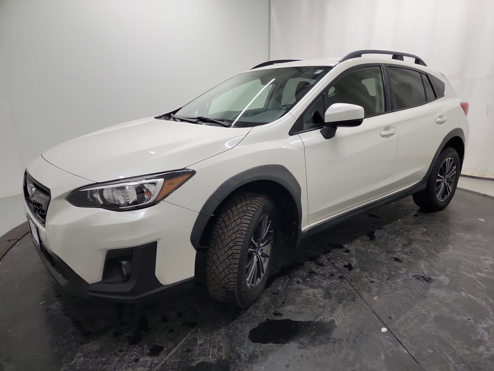 Used 2018 Subaru Crosstrek 2.0i Premium image 3