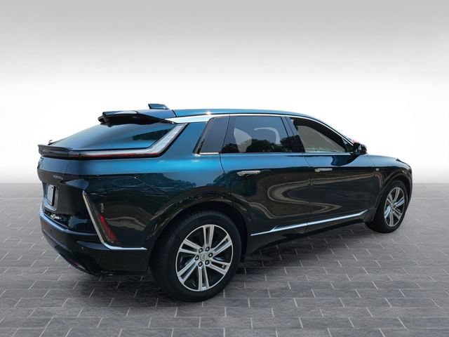 Used 2024 Cadillac Lyriq Tech AWD/4WD image 5
