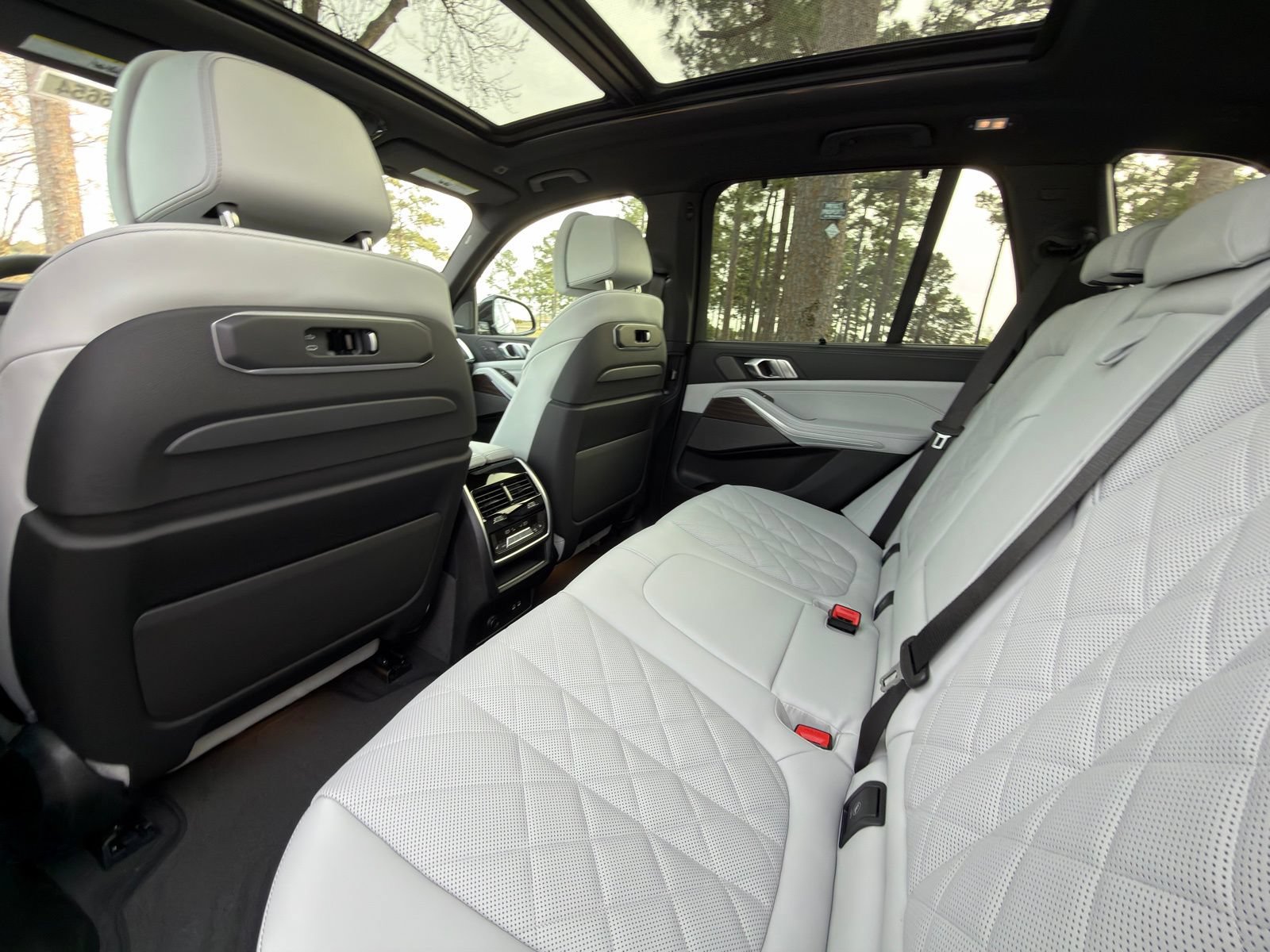 New 2026 BMW X5 xDrive40i w/ Executive Package AWD/4WD image 15