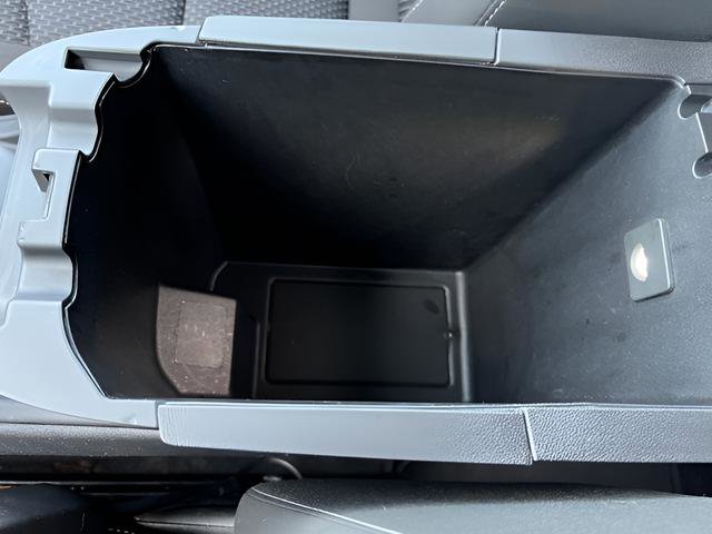 Used 2024 GMC Terrain SLE image 19