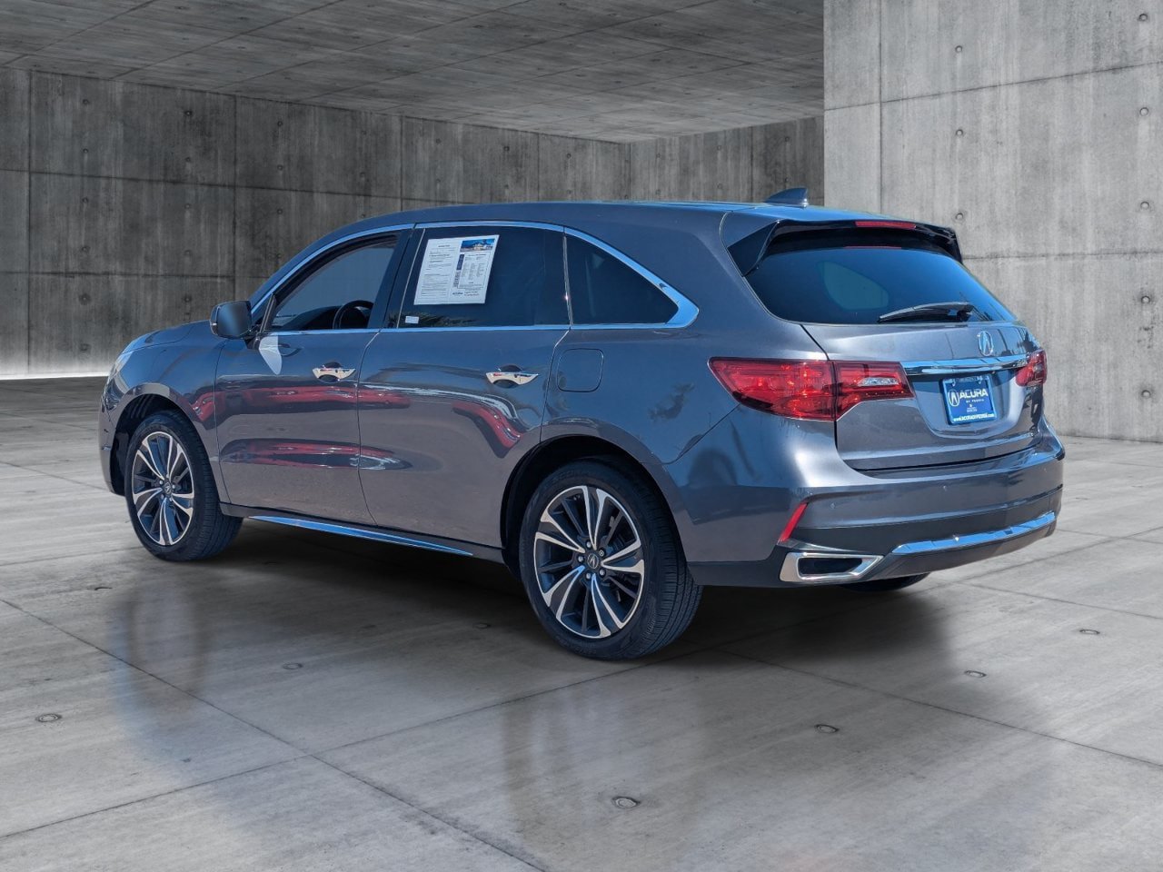 Used 2020 Acura MDX w/ Technology Package FWD image 3