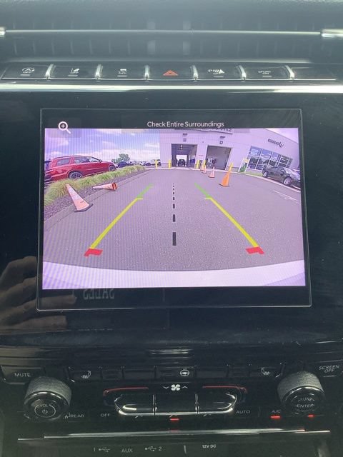 Certified 2023 Jeep Grand Cherokee L Altitude AWD/4WD image 30