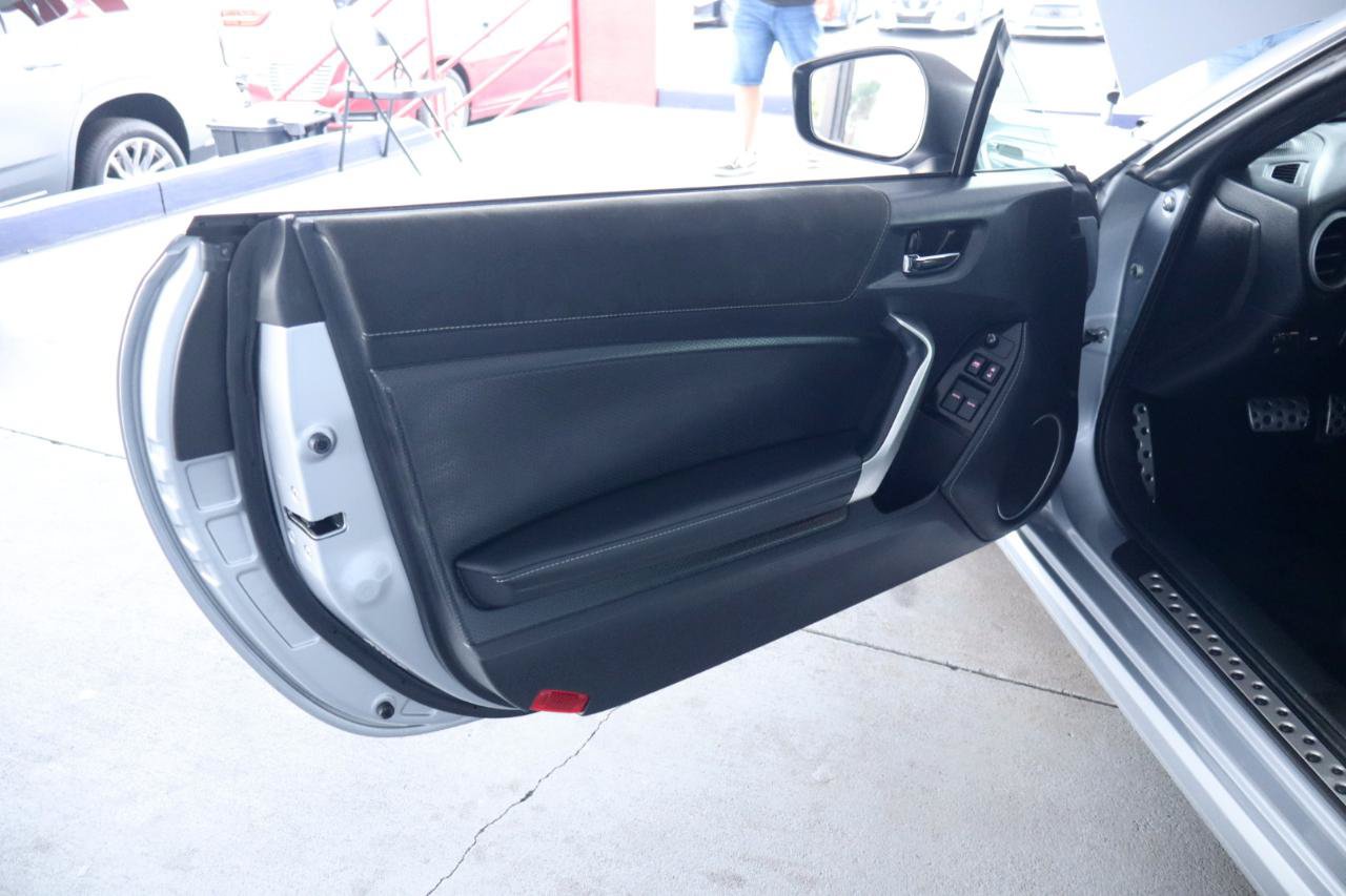 Used 2020 Toyota 86 RWD image 27