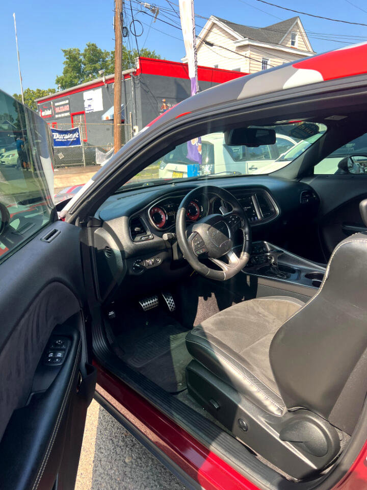 Used 2017 Dodge Challenger SRT Hellcat image 29