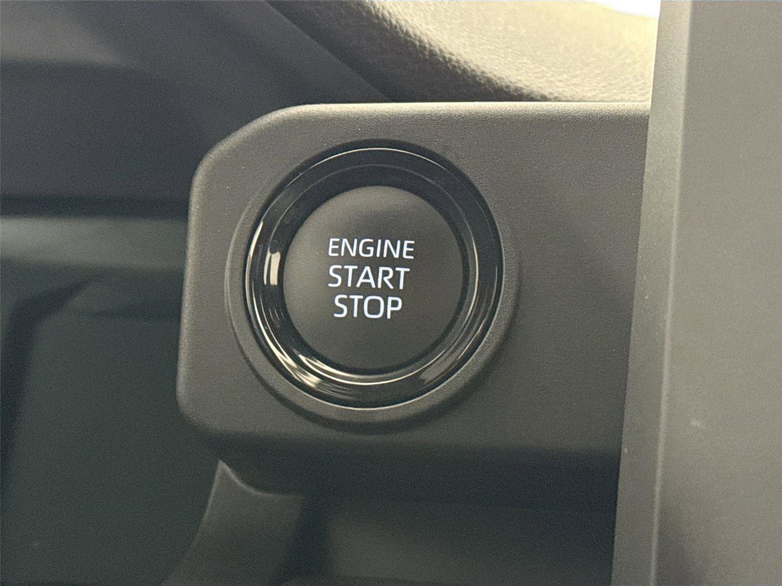 Certified 2025 Toyota Tacoma SR5 AWD/4WD image 20