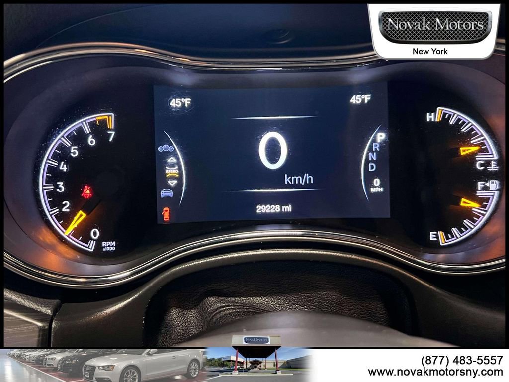 Used 2022 Jeep Grand Cherokee Laredo X image 22