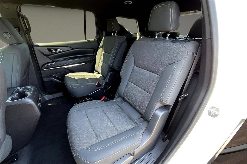 Used 2024 Chevrolet Traverse LT AWD/4WD image 25