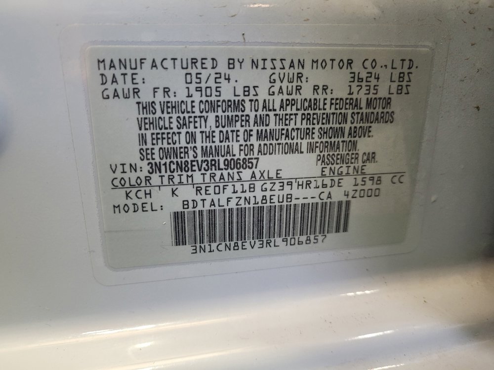 Used 2024 Nissan Versa SV w/ Trunk Package FWD image 33
