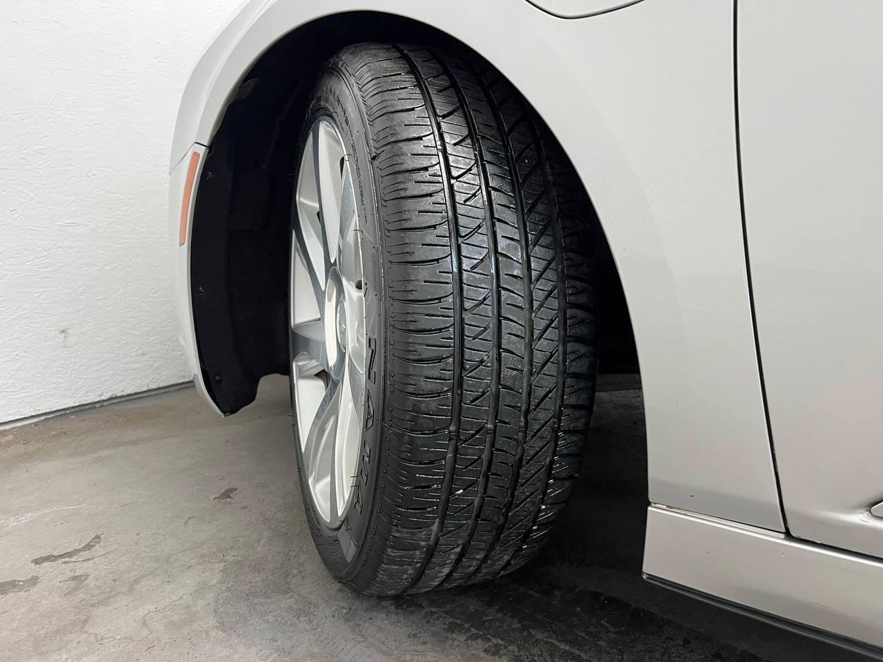 Used 2016 Cadillac ELR FWD image 25