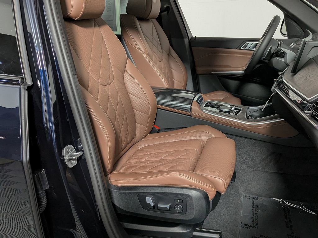 Certified 2024 BMW X5 xDrive40i w/ M Sport Package image 28