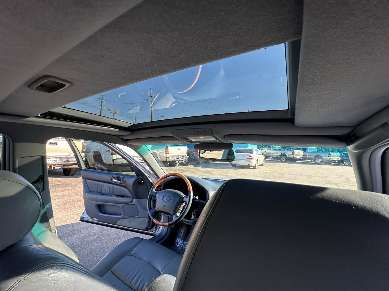 Used 1999 Lexus LS 400 w/ Premium Pkg RWD image 29