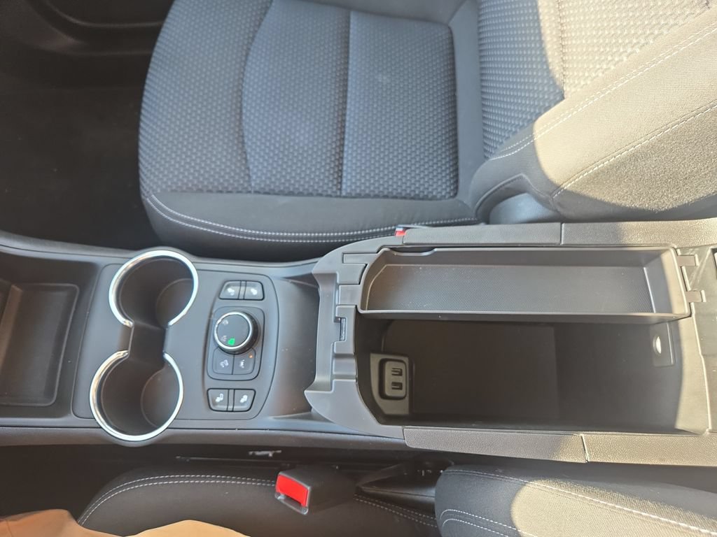 Used 2024 GMC Terrain SLE w/ Driver Convenience Package AWD/4WD image 27