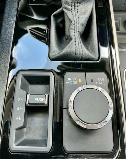 Used 2024 Toyota Tundra SR5 w/ SR5 Convenience Package AWD/4WD image 20