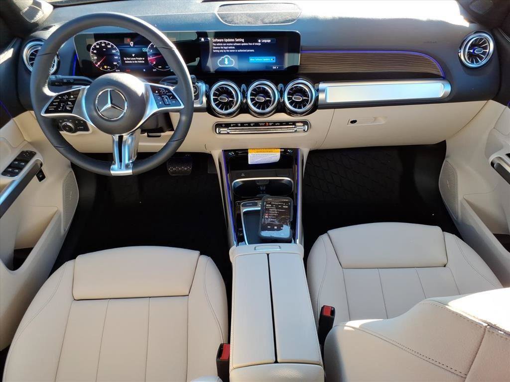 New 2026 Mercedes-Benz GLB 250 image 7