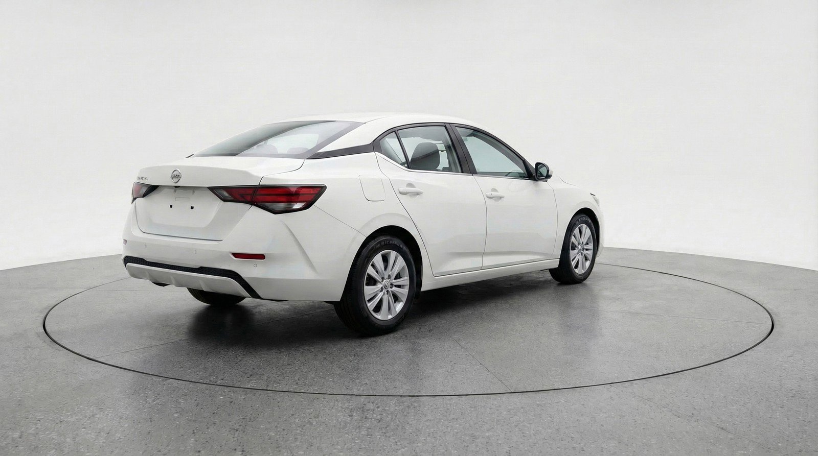 Used 2025 Nissan Sentra S image 9