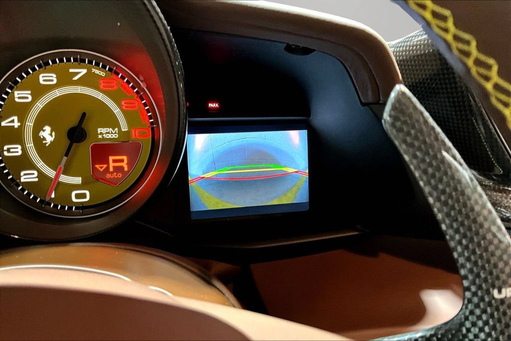 Used 2018 Ferrari 488 GTB RWD image 14