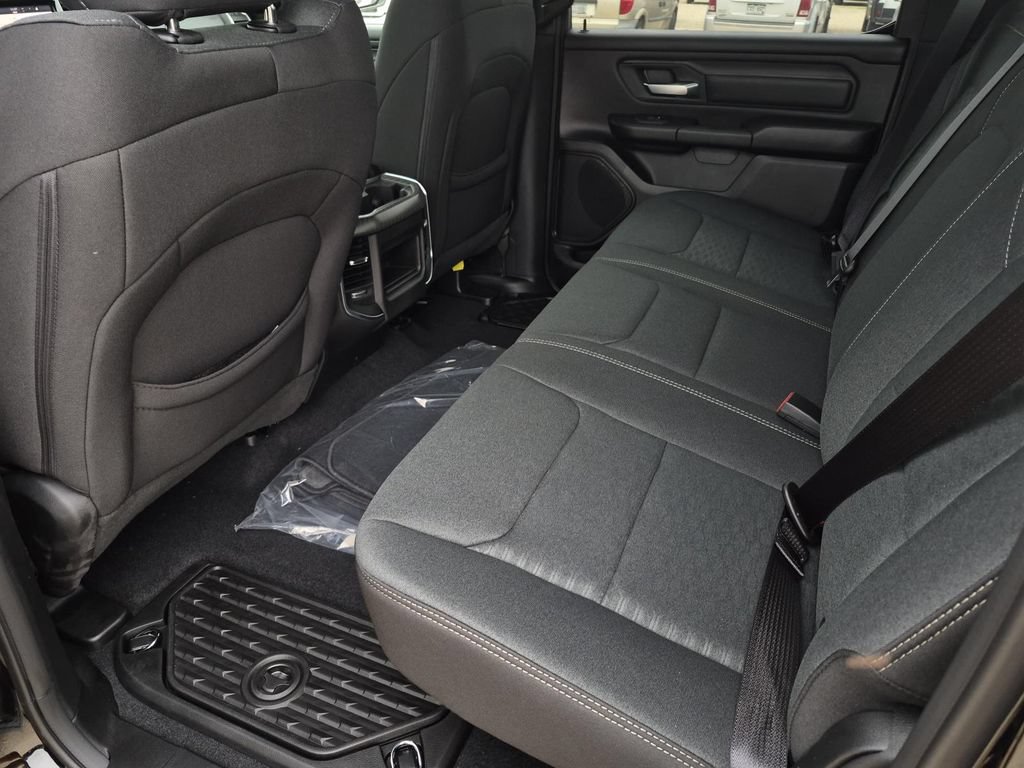 New 2026 RAM 1500 Express AWD/4WD image 13