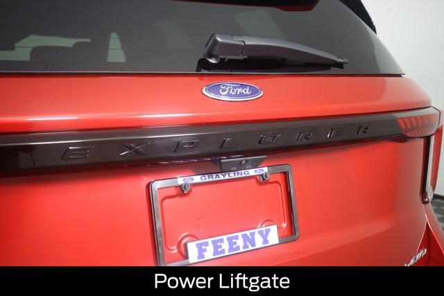 Used 2025 Ford Explorer ST-Line w/ Premium Package AWD/4WD image 31