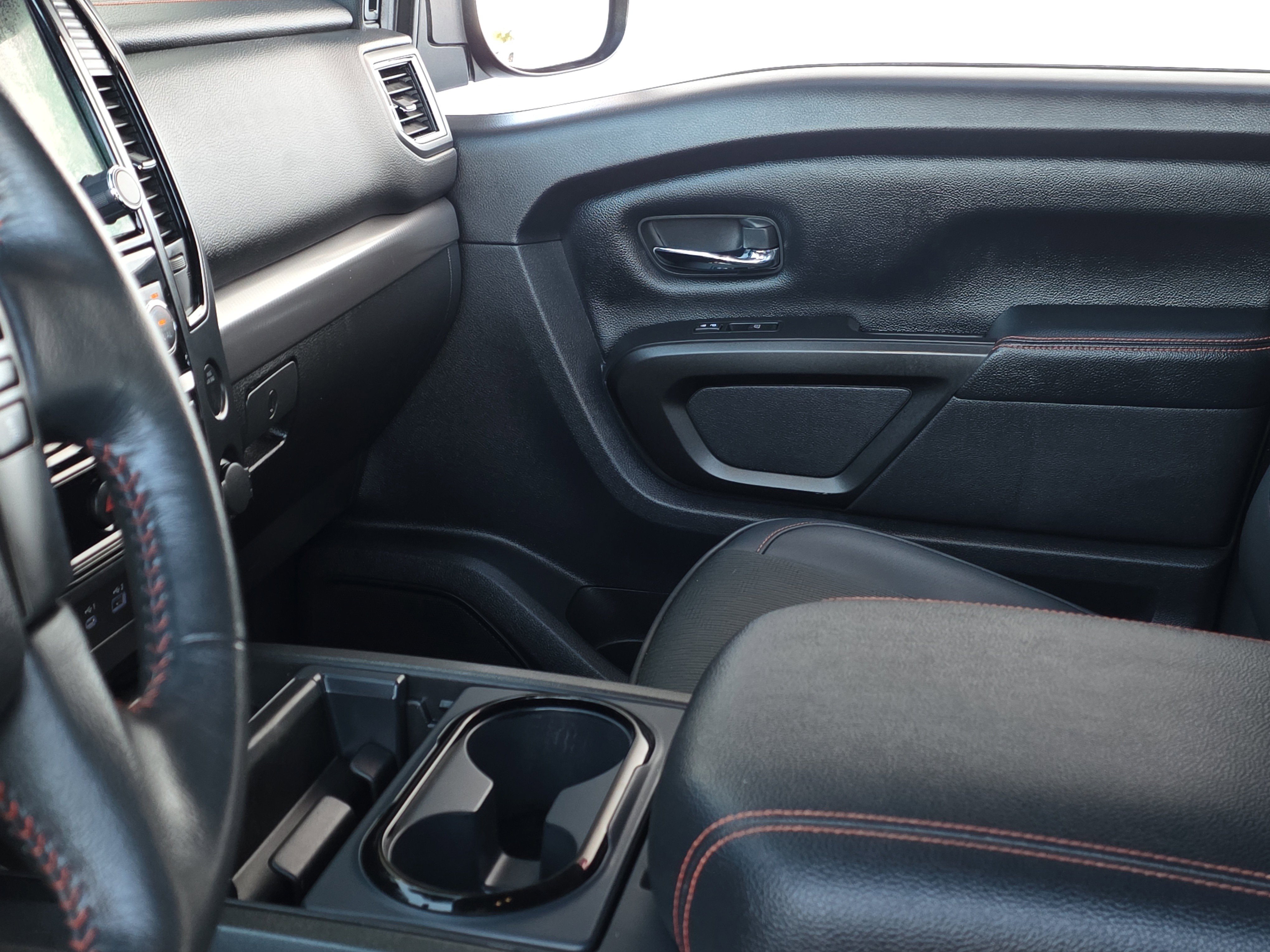 Used 2021 Nissan Titan PRO-4X w/ Off Road Protection Package image 23