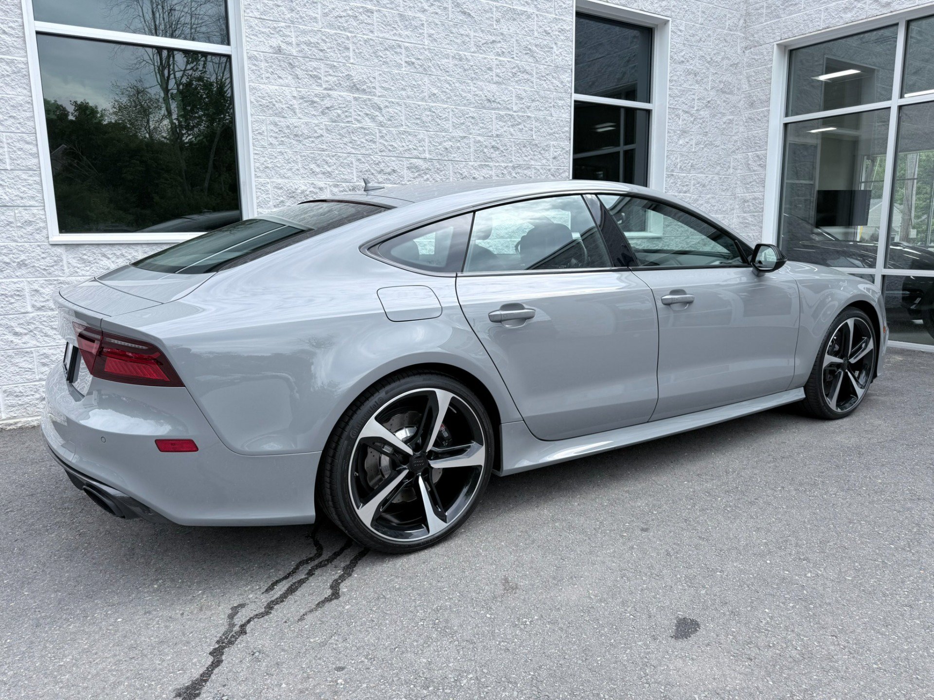 Used 2016 Audi RS 7 Prestige w/ Carbon-Optic Package AWD/4WD image 35