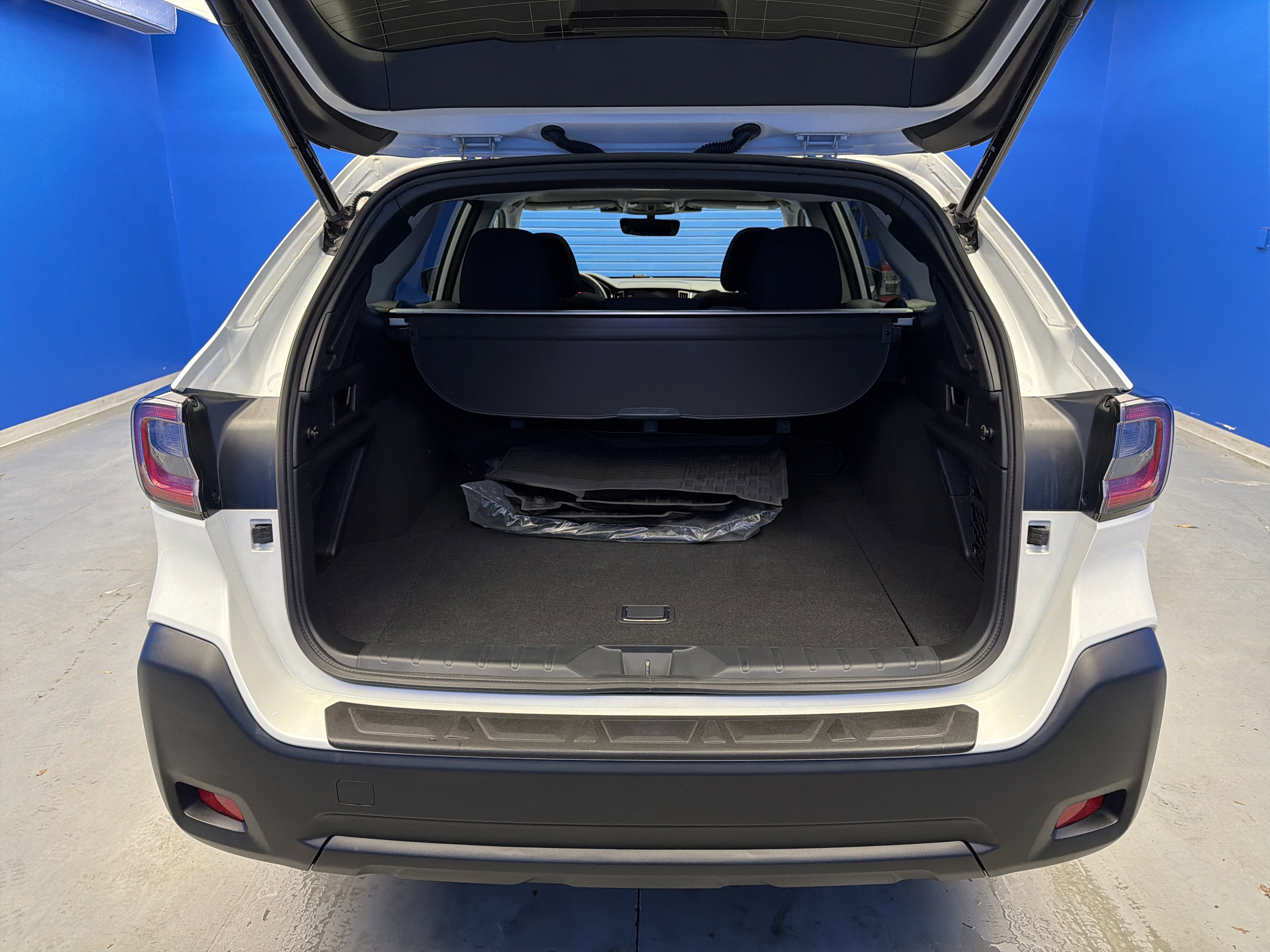 Certified 2025 Subaru Outback Premium w/ Popular Package #1A image 29