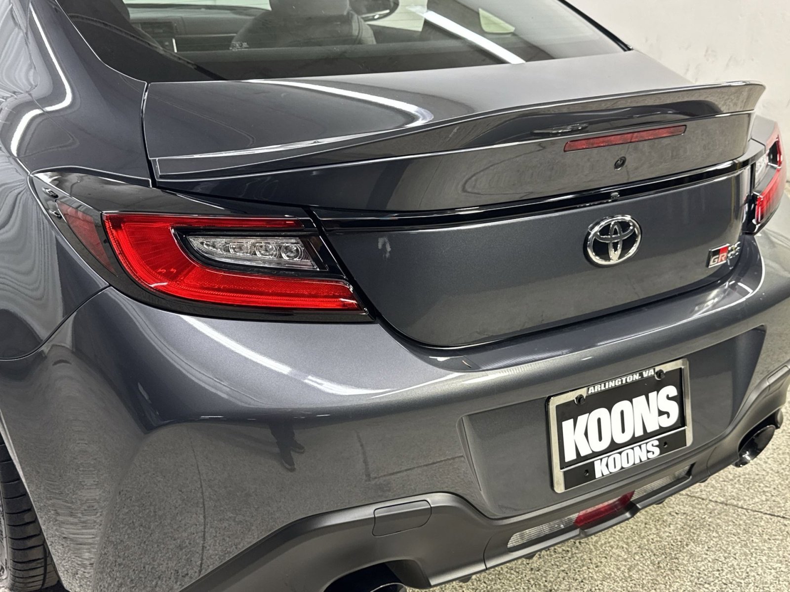 Used 2025 Toyota GR86 Premium w/ Performance Package image 38