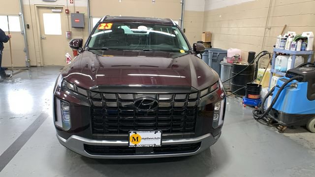 Certified 2023 Hyundai Palisade Limited AWD/4WD image 2