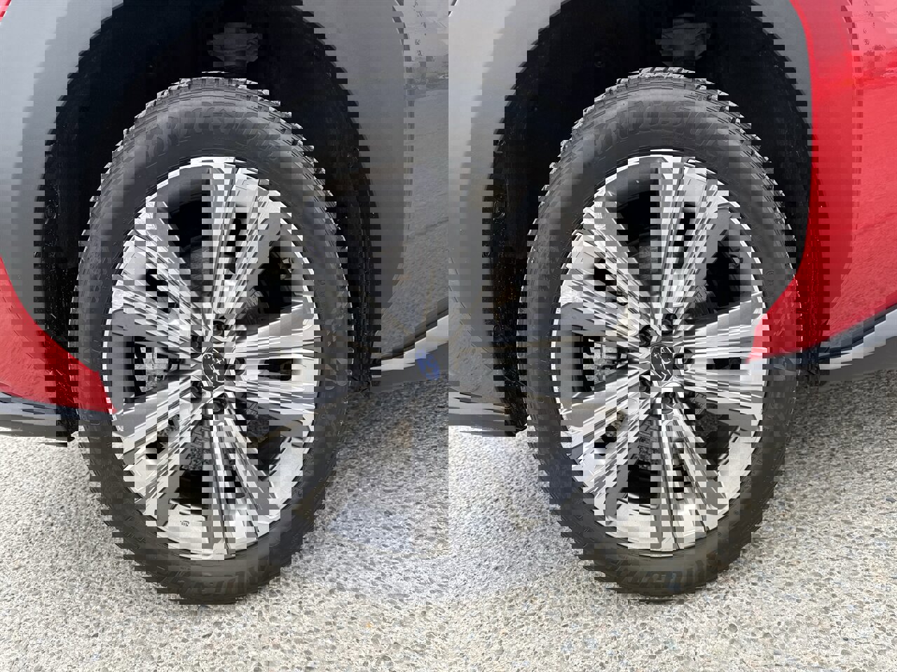 Used 2023 Subaru Solterra AWD image 32