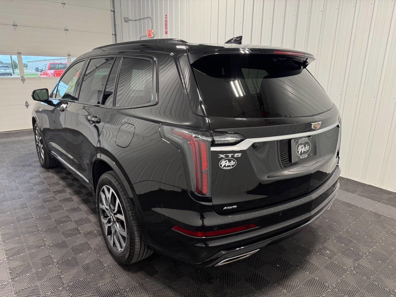 Used 2023 Cadillac XT6 Sport image 6