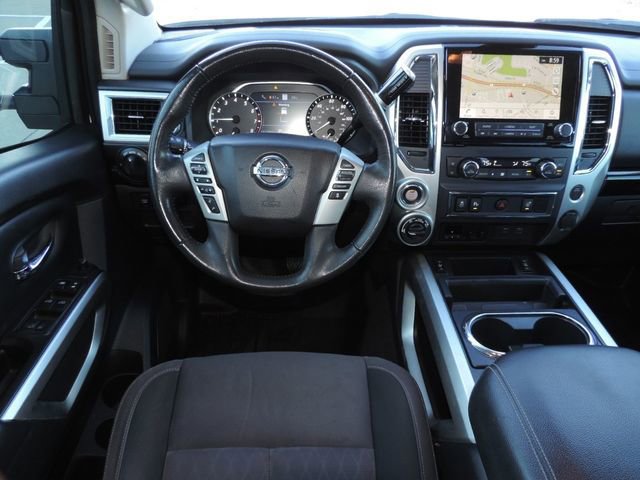 Used 2021 Nissan Titan SV w/ SV Convenience Package image 25