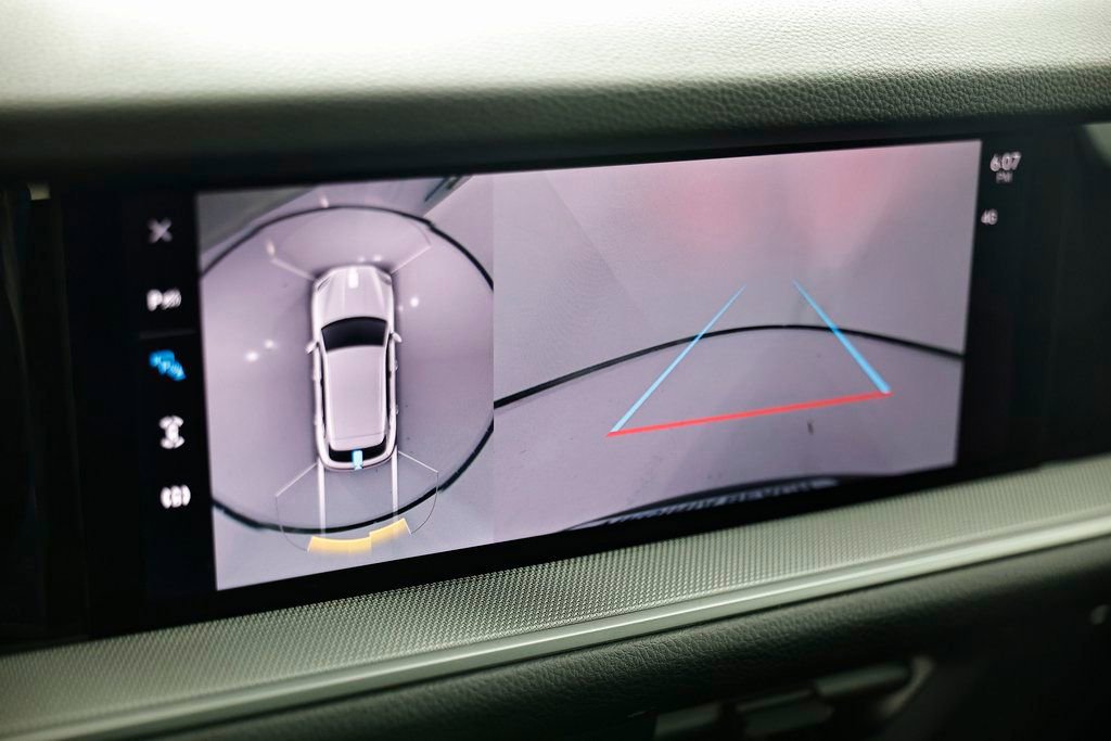 Certified 2024 Porsche Cayenne AWD/4WD image 39