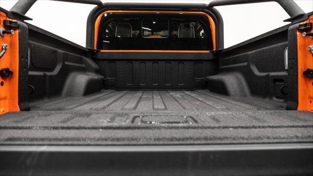 Used 2025 Jeep Gladiator Sport image 10