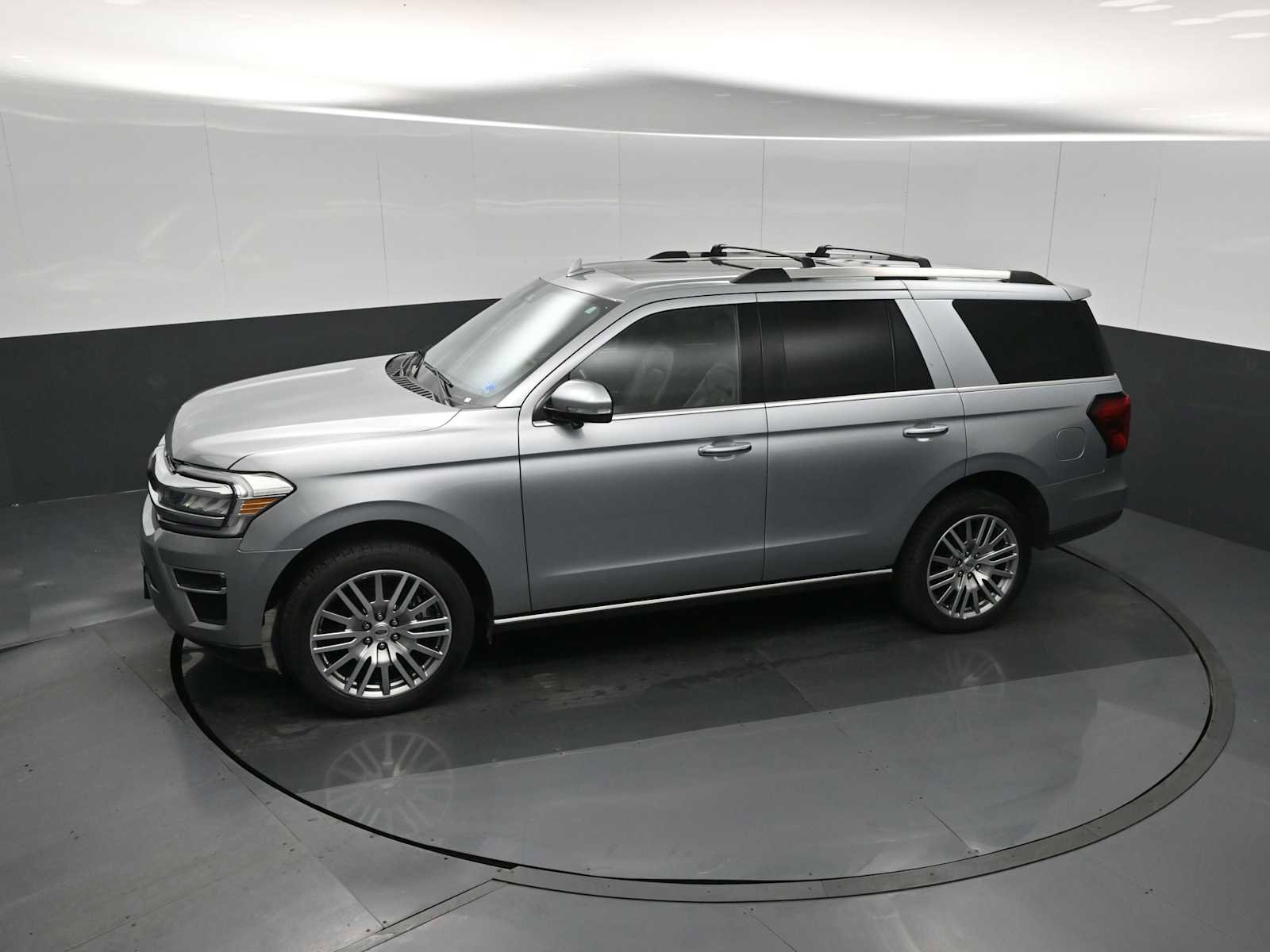 Used 2023 Ford Expedition Limited image 21