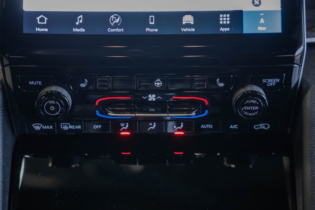 New 2025 Jeep Grand Cherokee Limited image 24